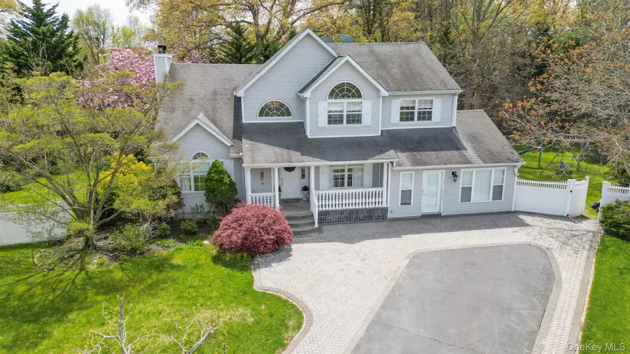 6 Ivy Court, Centereach, NY 11720 - #2