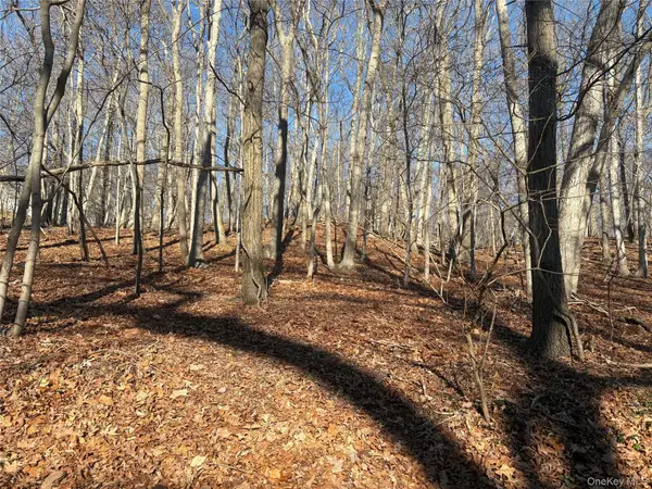 Woodhull Landing Woodhull Landing, Miller Place, NY 11764