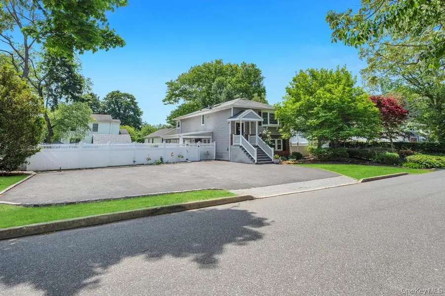4 Florence Street, Nesconset, NY 11767 - #3
