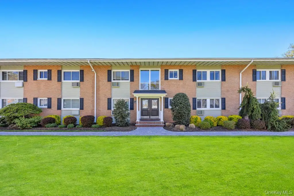 49 Mildred Place #4A, North Babylon, NY 11703 - #1