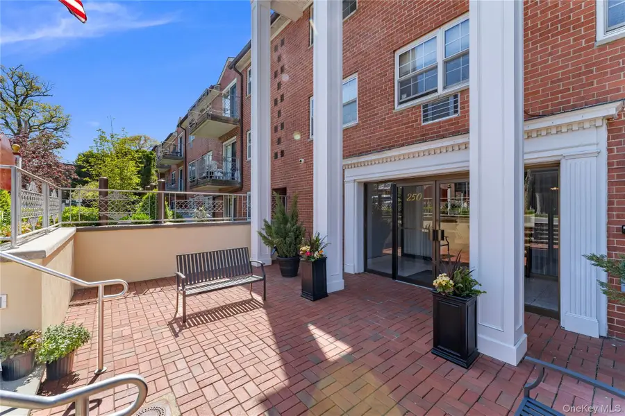 250 N Village Avenue #A24, Rockville Centre, NY 11570 - #2