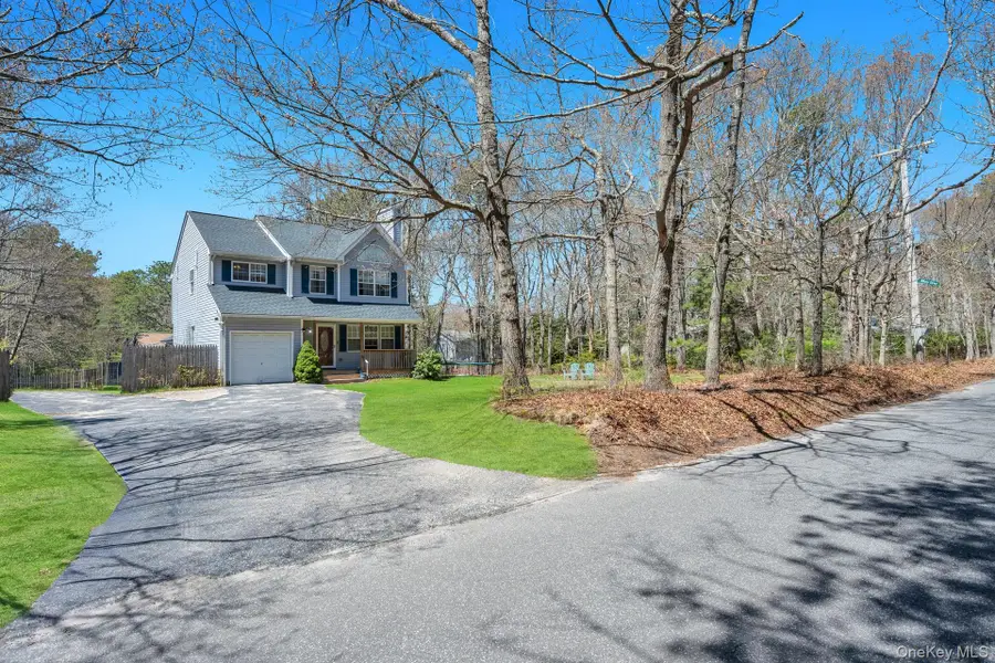 343 Oak Avenue, Riverhead, NY 11901 - #2