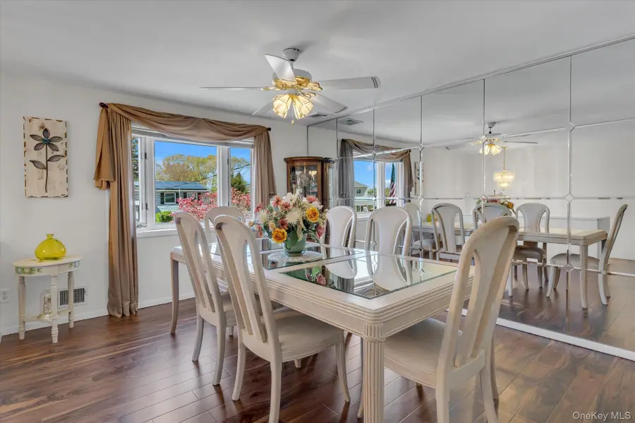 25 Deville Drive, Selden, NY 11784 - #3