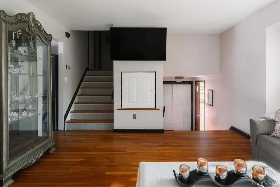 10 Cambridge Drive, Red Hook, NY 12571 - #3