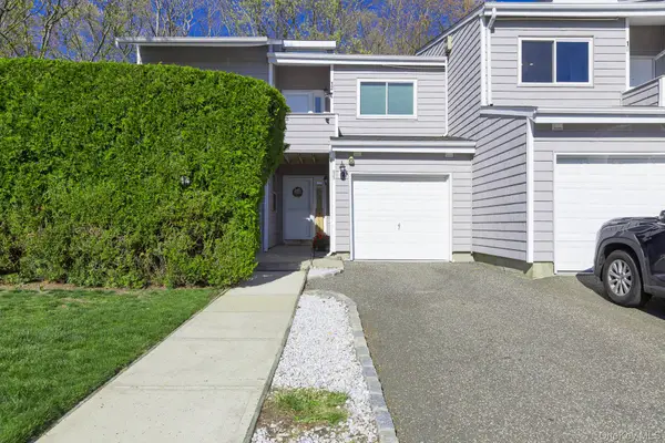 11 Vista Drive #11, Manorville, NY 11949