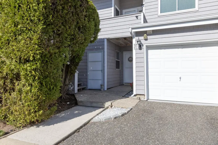 11 Vista Drive #11, Manorville, NY 11949 - #2