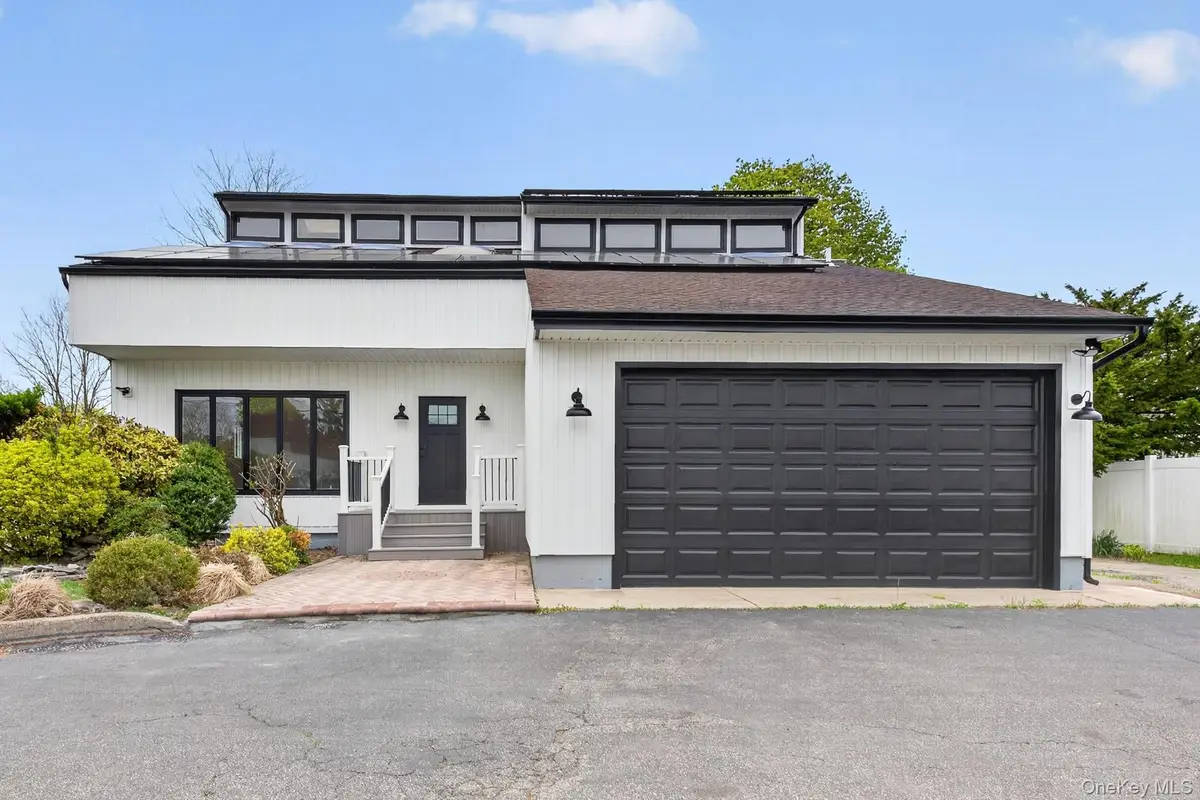 611 Deer Park Avenue, Babylon, NY 11702 - #1