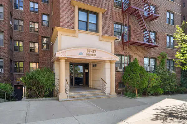 6787 Booth Street #5H, Forest Hills, NY 11375
