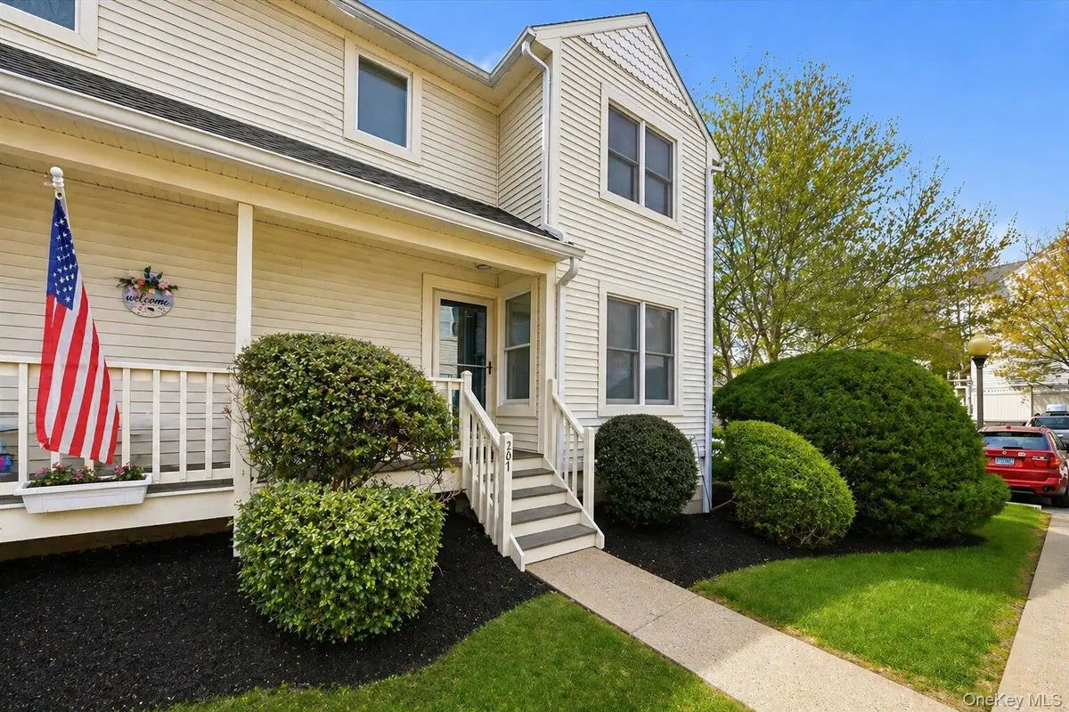 207 Cornwall Meadows Lane, Patterson, NY 12563 - #1