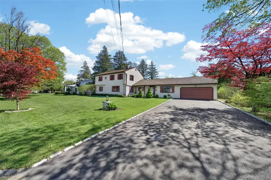 61 Crestwood Drive, Huntington Station, NY 11746 - #2