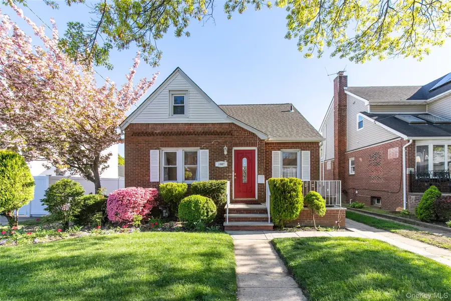 1067 Theodora Street, Franklin Square, NY 11010 - #2