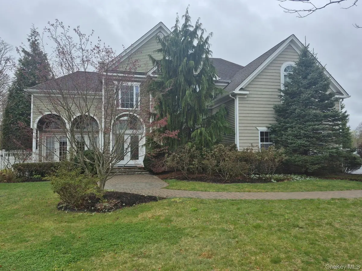 11 Ryan Court, Bohemia, NY 11716 - #1