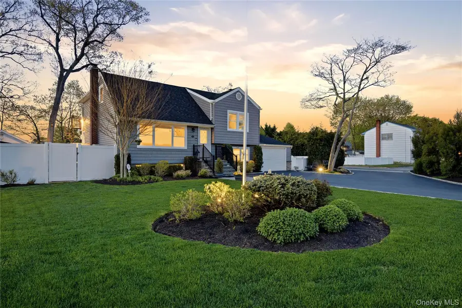 237 Woodlawn Avenue, Saint James, NY 11780 - #2