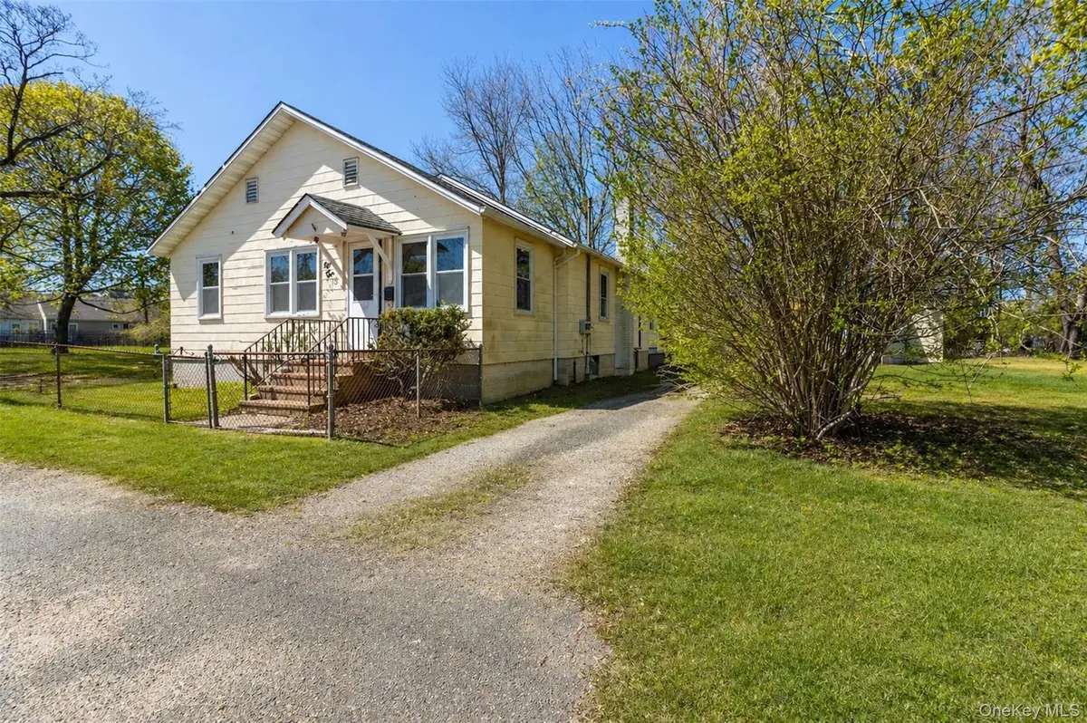 135 Corwin Street, Greenport, NY 11944 - #1