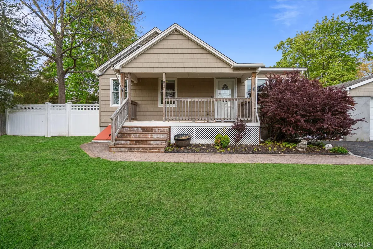 81 Steuben Boulevard, Nesconset, NY 11767 - #1
