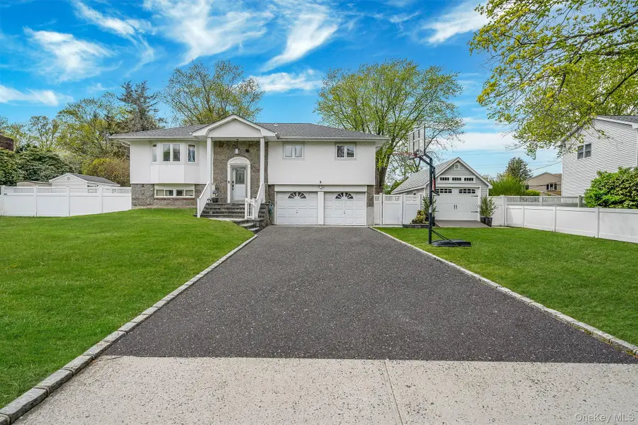 6 Warbler Lane, Commack, NY 11725 - #3