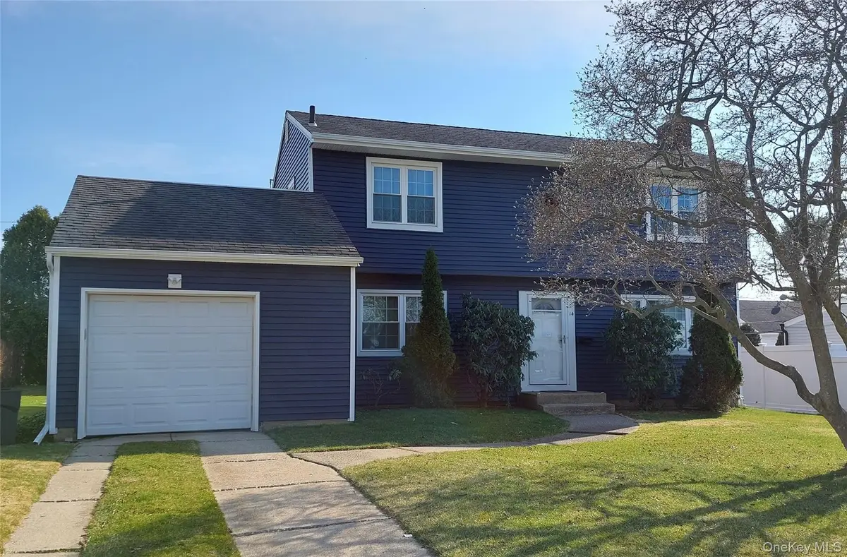 14 Bradford Road, Plainview, NY 11803 - #1