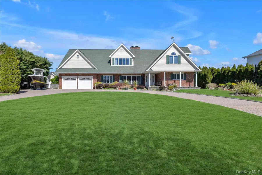 227 W Islip Road, West Islip, NY 11795 - #2