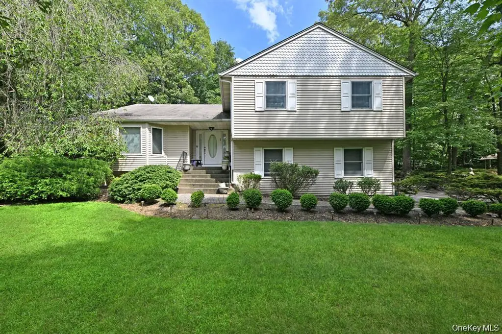 17 E Stemmer Lane, Suffern, NY 10901 - #1