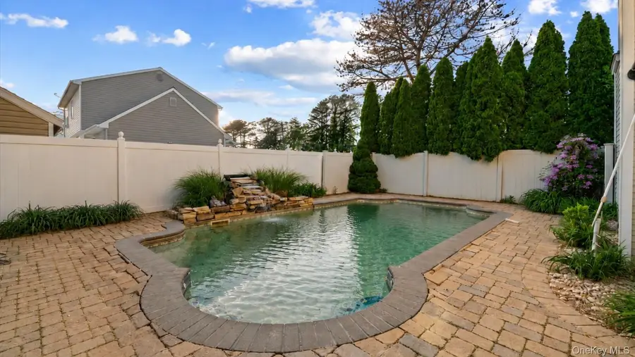 502 Martha Avenue, Bellport, NY 11713 - #3