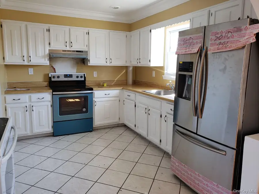 38 Sage Street, Central Islip, NY 11722 - #2