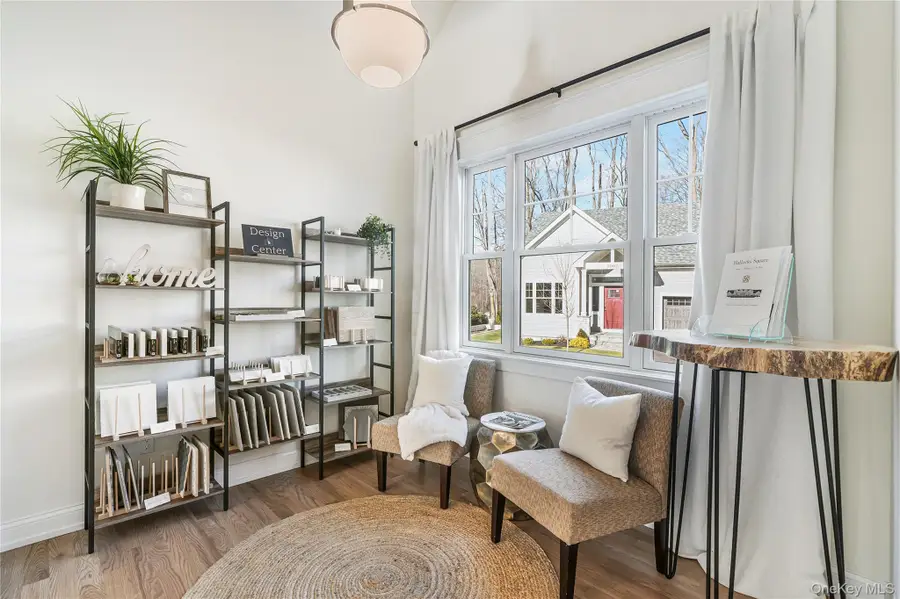 2040 Crompond Road #17, Yorktown Heights, NY 10598 - #3