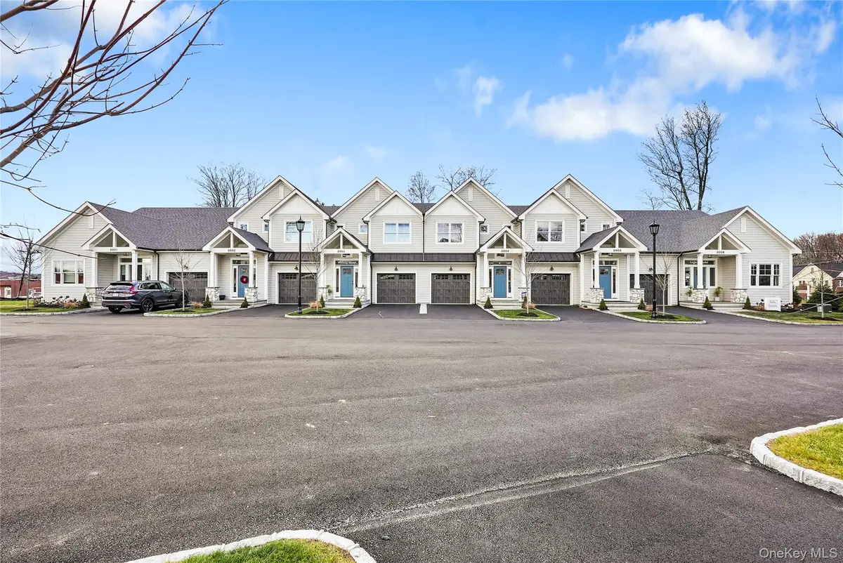 2040 Crompond Road #6, Yorktown Heights, NY 10598 - #1