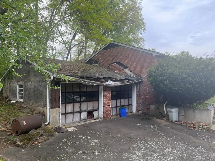 7 Radcliff Drive, New City, NY 10956 - #3