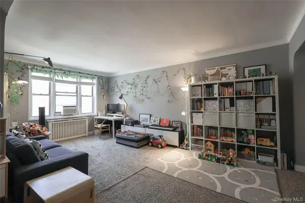63-61 99th Street #E6, Rego Park, NY 11374