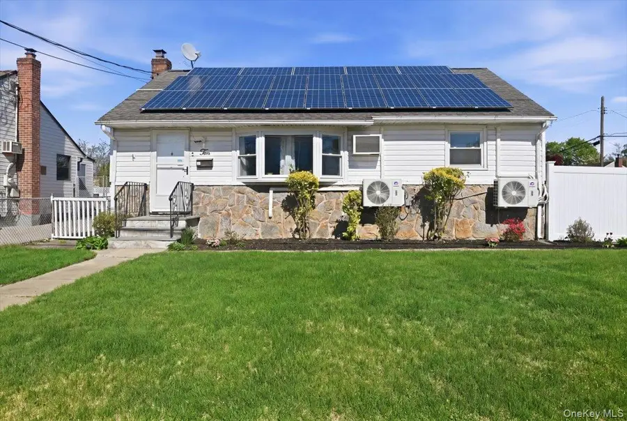 10 Gardner Avenue, Hicksville, NY 11801 - #2