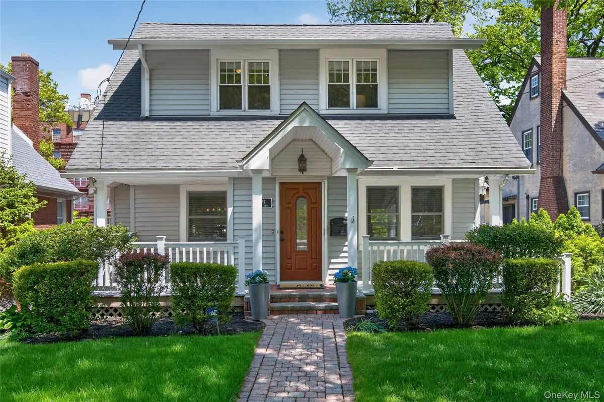 45-87 Browvale Lane, Little Neck, NY 11362 - #1