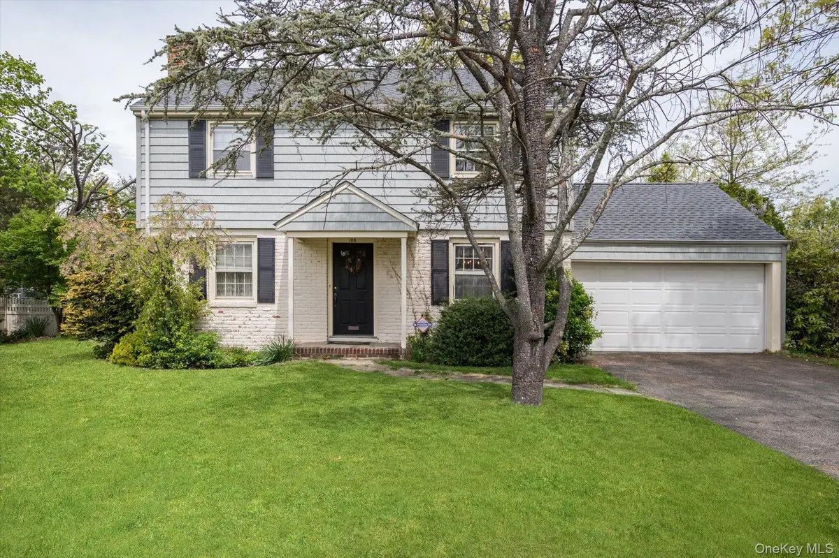 108 Charles Street, Mineola, NY 11501 - #1