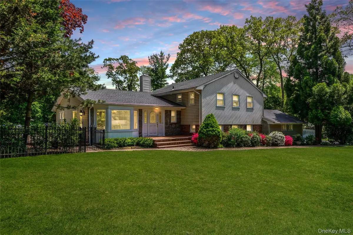 21 Kodiak Drive, Woodbury, NY 11797 - #1