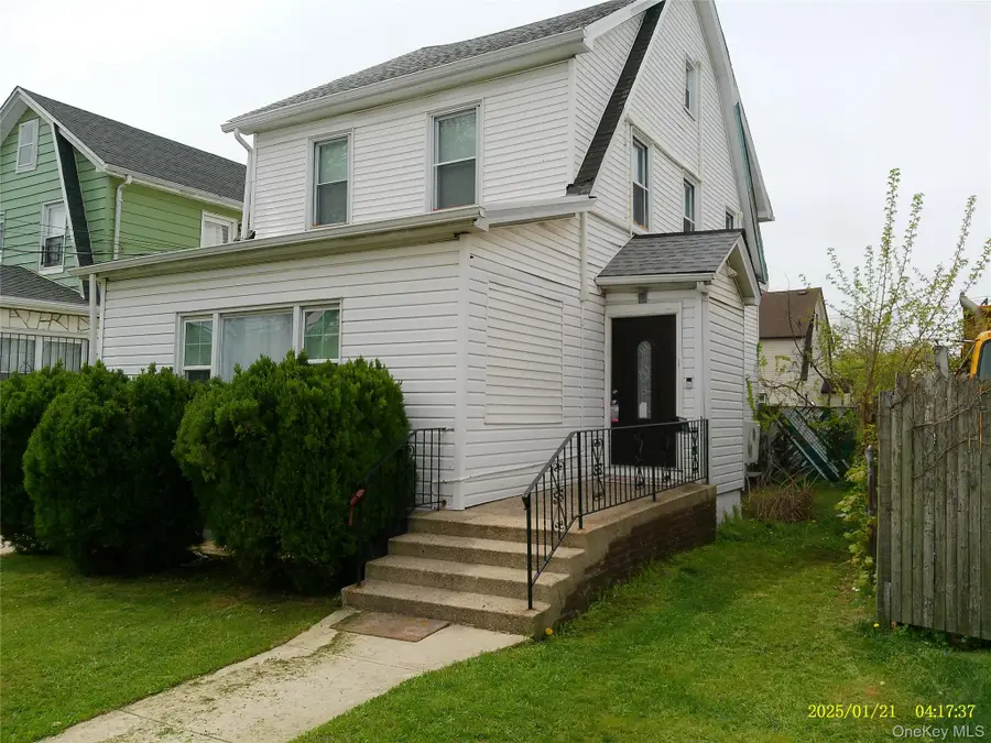 12128 194th Street, Springfield Gardens, NY 11413 - #2