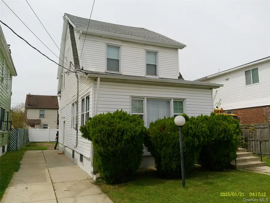 12128 194th Street, Springfield Gardens, NY 11413 - #3