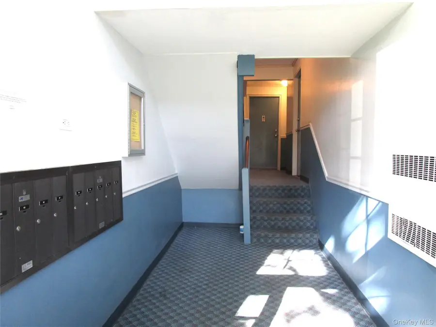 324 Post Avenue #9F, Westbury, NY 11590 - #3