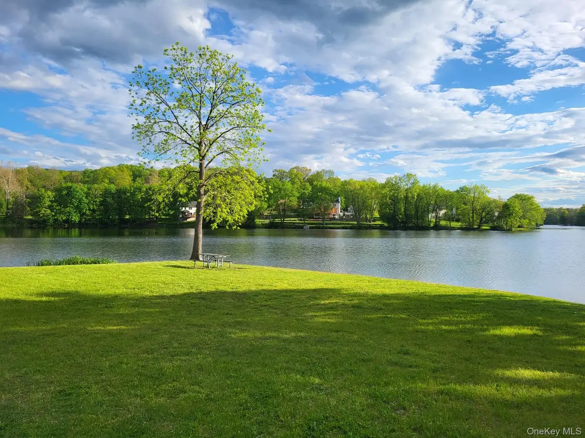 8 Oak Drive, New Windsor, NY 12553 - #1