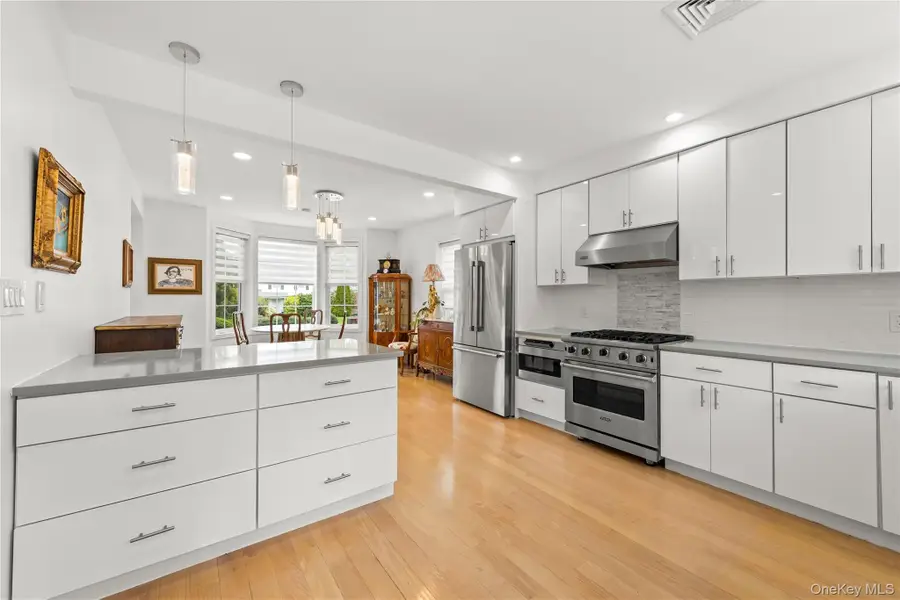 53-16 Concord Street, Little Neck, NY 11362 - #2