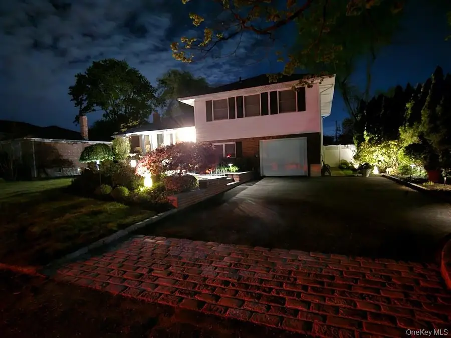 7 Byfield Place, Melville, NY 11747 - #2