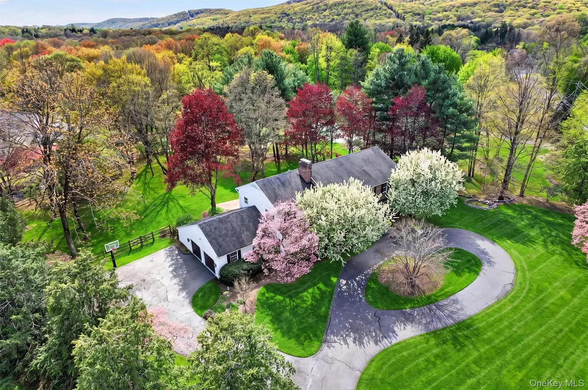 1 Vivian Place, Montebello, NY 10901 - #1