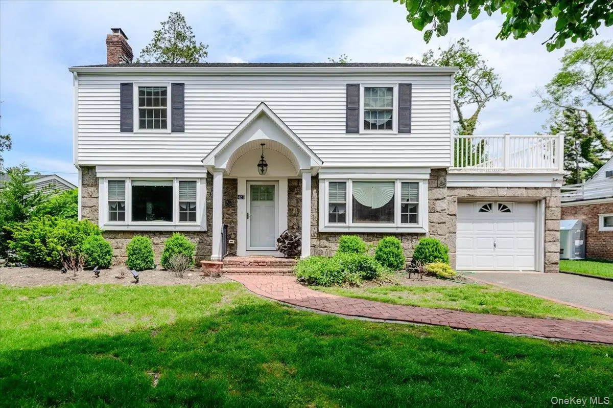 427 Westminster Road, Rockville Centre, NY 11570 - #1