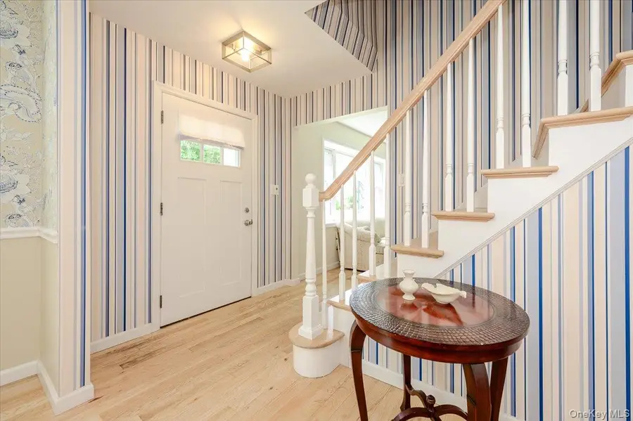 427 Westminster Road, Rockville Centre, NY 11570 - #3