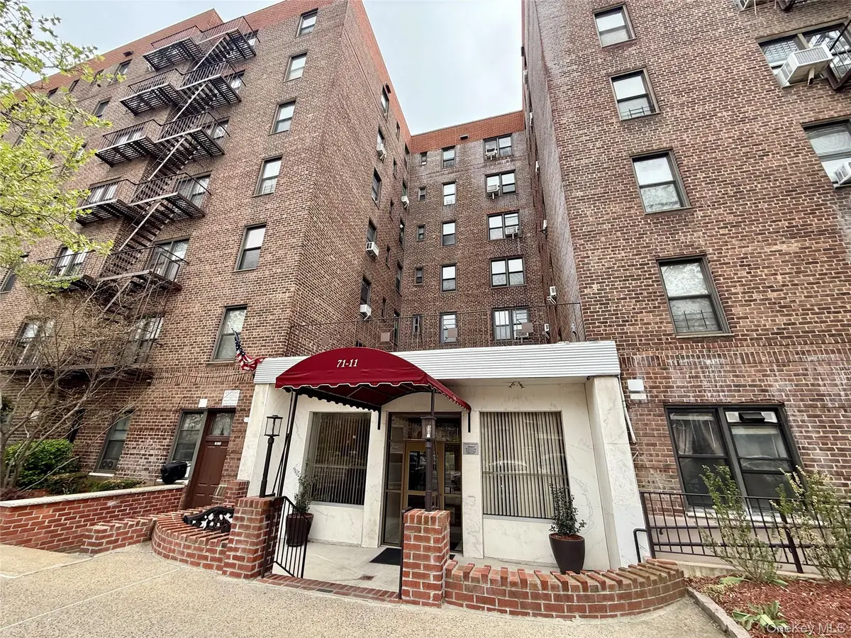 71-11 Yellowstone Boulevard #2G, Flushing, NY 11375 - #1