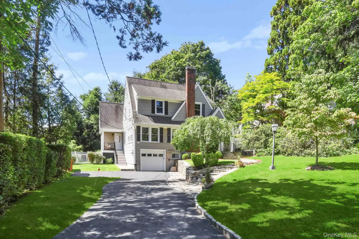 10 Grandview Avenue, Pleasantville, NY 10570 - #1