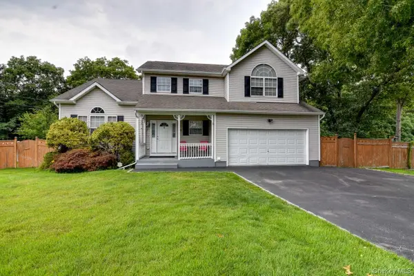 30 1st Avenue, Holtsville, NY 11742
