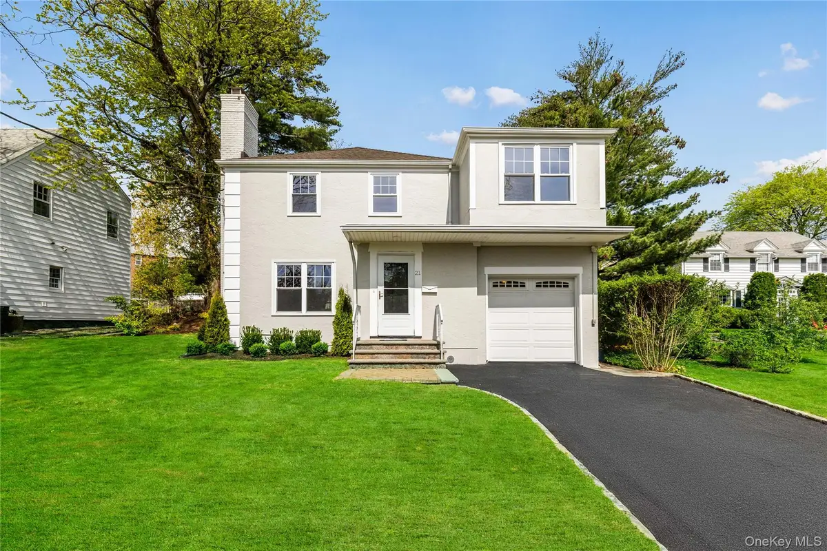 21 Keogh Lane, New Rochelle, NY 10805 - #1