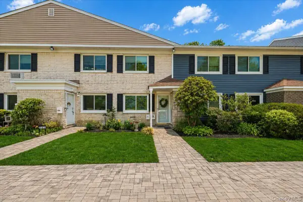 40 West 4 St #163, Patchogue, NY 11772