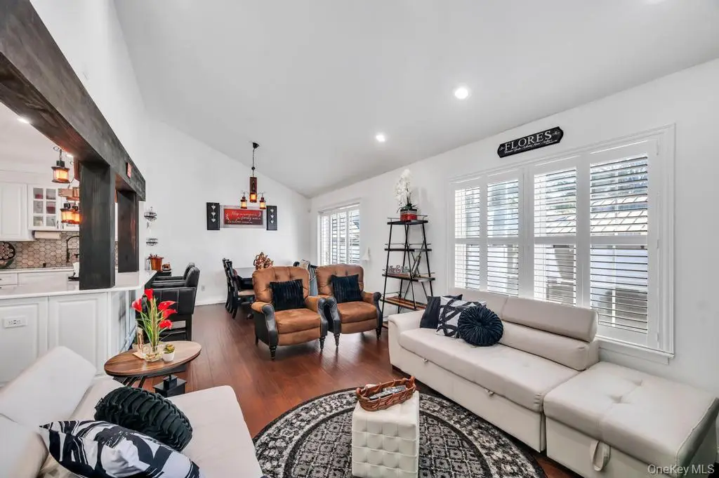 4 Beech Street, Central Islip, NY 11722 - #1