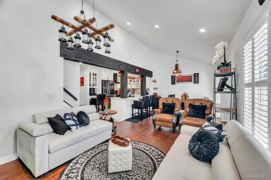 4 Beech Street, Central Islip, NY 11722 - #3