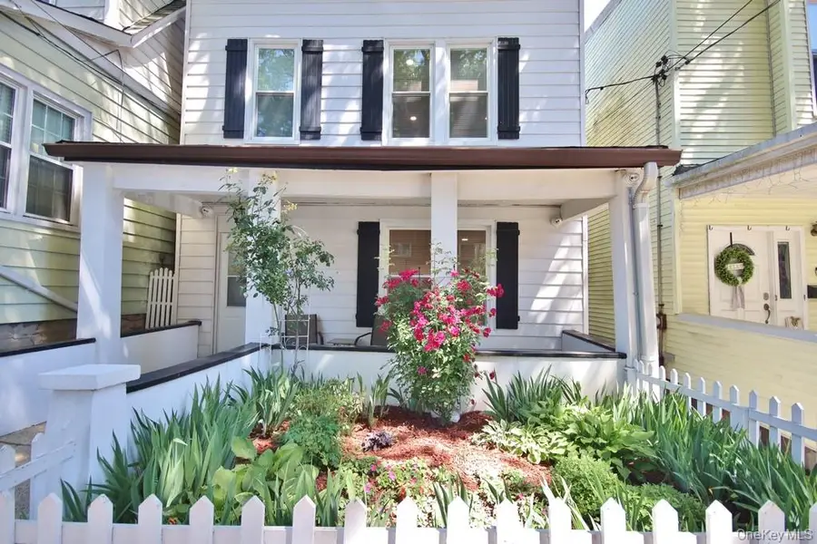 521 E 235th Street, Bronx, NY 10470 - #2